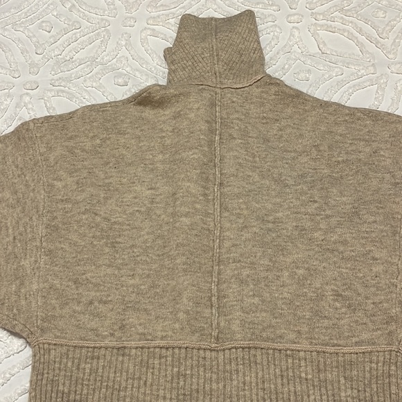 Robbi & Nikki Chunky Sweater - Picture 5 of 8